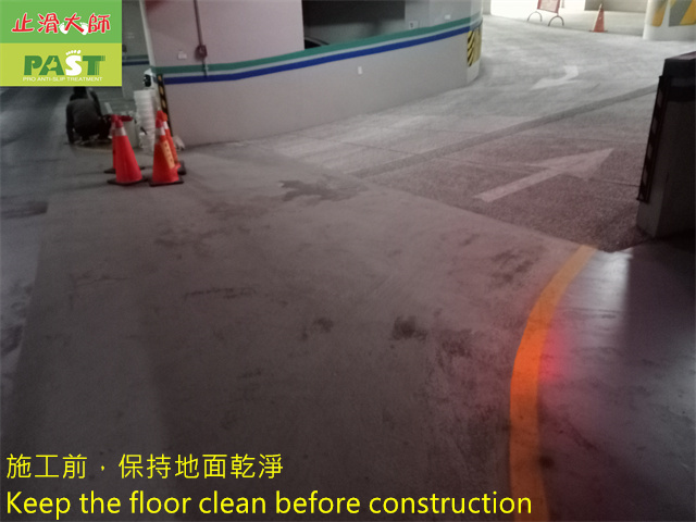 slip-resistant construction on the driveway