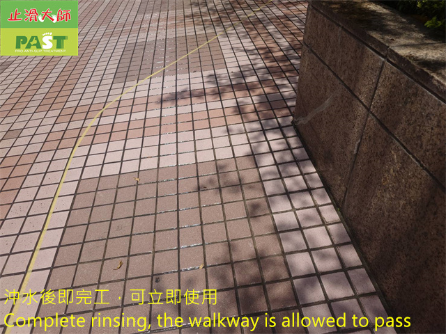 slip-resistant construction on the walkway